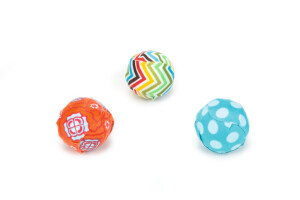 Beeztees Kedi Oyuncağı, Renkli Kumaş Top, 3 Adet, 4cm - Beeztees