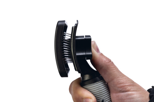 Beeztees Orta ve Uzun Tüylü Köpek Tarağı, Bas-Çek Birikmiş Tüyleri Kolay Sıyırma, Siyah, 18x8,5x6,5c - 3