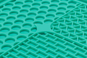 Beeztees Yavru Köpek Yaş Mama Yeme Oyuncağı, Kare Şeklinde, Silikon, Yeşil, 20x20cm - 10