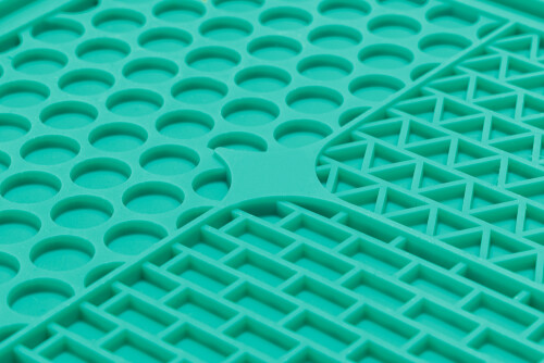 Beeztees Yavru Köpek Yaş Mama Yeme Oyuncağı, Kare Şeklinde, Silikon, Yeşil, 20x20cm - 10