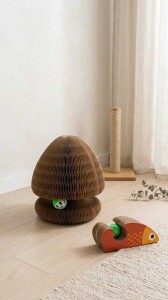 Pet Pretty İnteraktif Akardion Balık Şeklinde Karton Kedi Tırmalama Oyuncağı - Pet Pretty